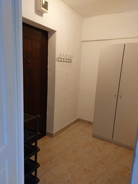 Berceni, garsoniera, Brancoveanu metrou.