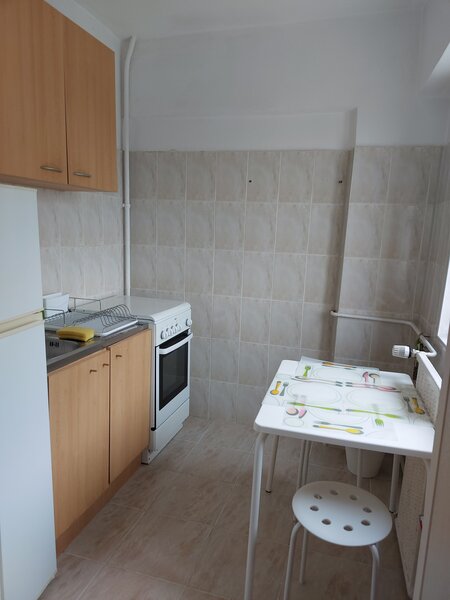 Berceni, garsoniera, Brancoveanu metrou.